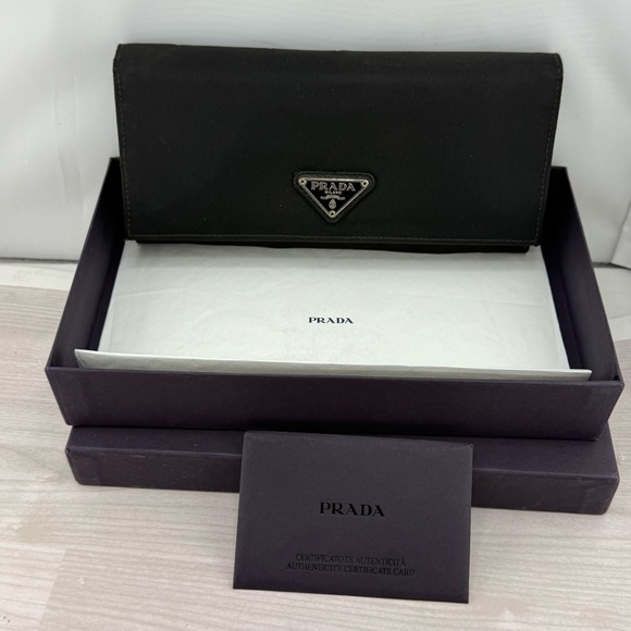 Prada Black and Silver Wallet Iconic Design - Picture 1 of 6